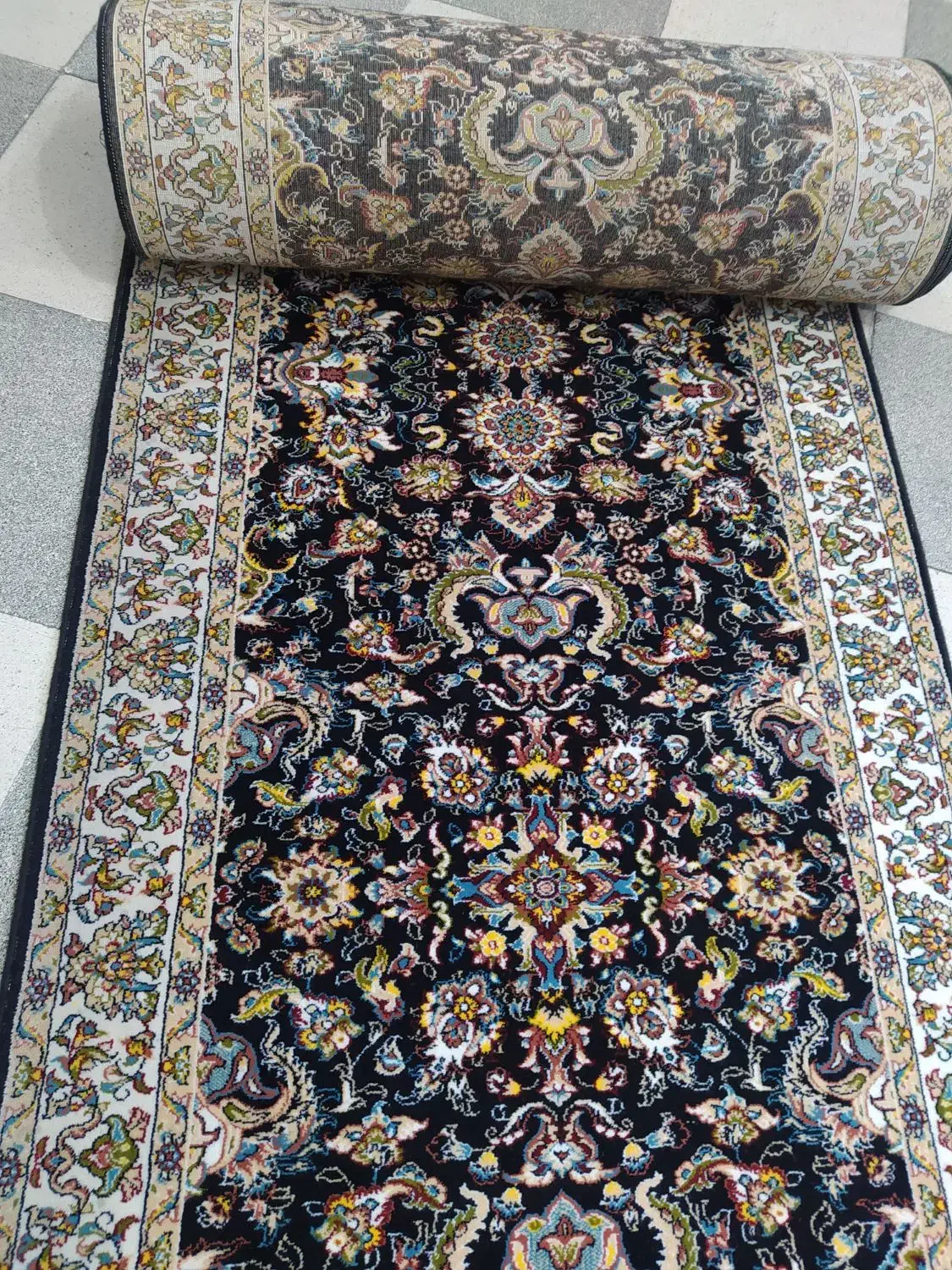 کناره فرش قالی|فرش|قائن, |دیوار