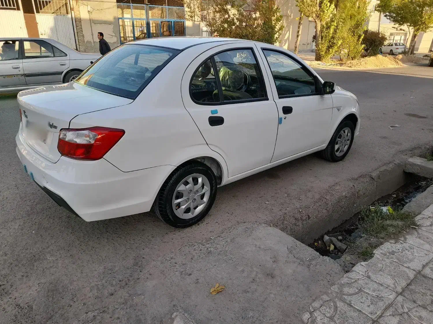 ساینا s مدل 1403در حد کارمندی کم کار|خودرو سواری و وانت|اهر, |دیوار