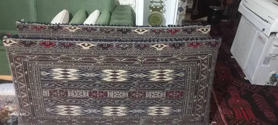 پشتی ترکمنی|پشتی|زاهدان, |دیوار