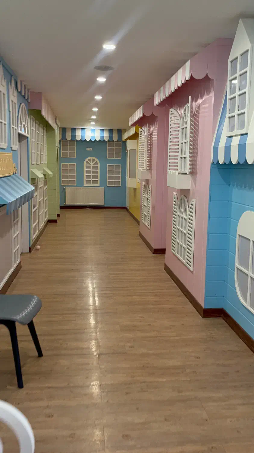 مربی مهدکودک مسلط به زبان انگلیسی|استخدام آموزشی|یزد, |دیوار