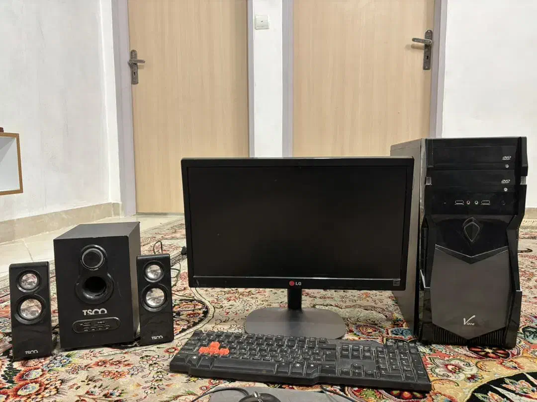 کامپیوتر|رایانه رومیزی|پیشوا, |دیوار