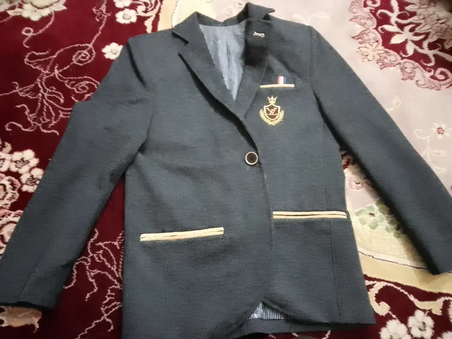 کت مجلسی|لباس|سبزوار, امیر کبیر|دیوار