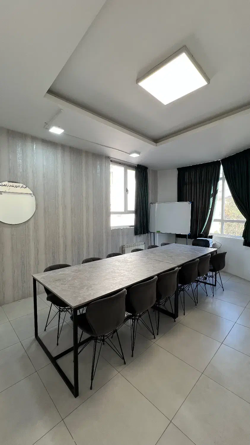 اجاره ساعتی برای جلسات و کلاس خصوصی در محیطی آرام|اجارهٔ کوتاه‌مدت دفتر کار و فضای آموزشی|مشهد, کوثر|دیوار