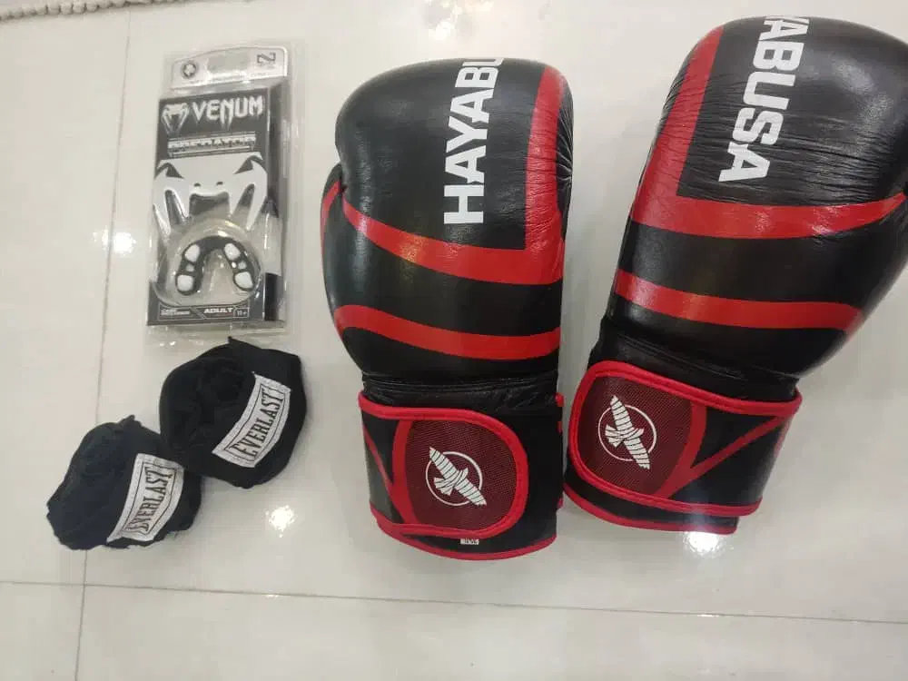 دستکش بوکس در حد نو|تجهیزات ورزشی|شهریار, شهرک وائین|دیوار