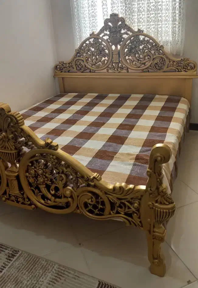 لوازم خانه|تخت و سرویس خواب|پیشوا, |دیوار