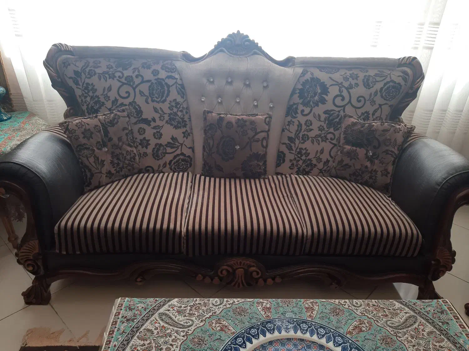 مبلمان چوب وچرم ومخمل ترک|مبلمان خانگی و میز عسلی|تهران, شهرآرا|دیوار