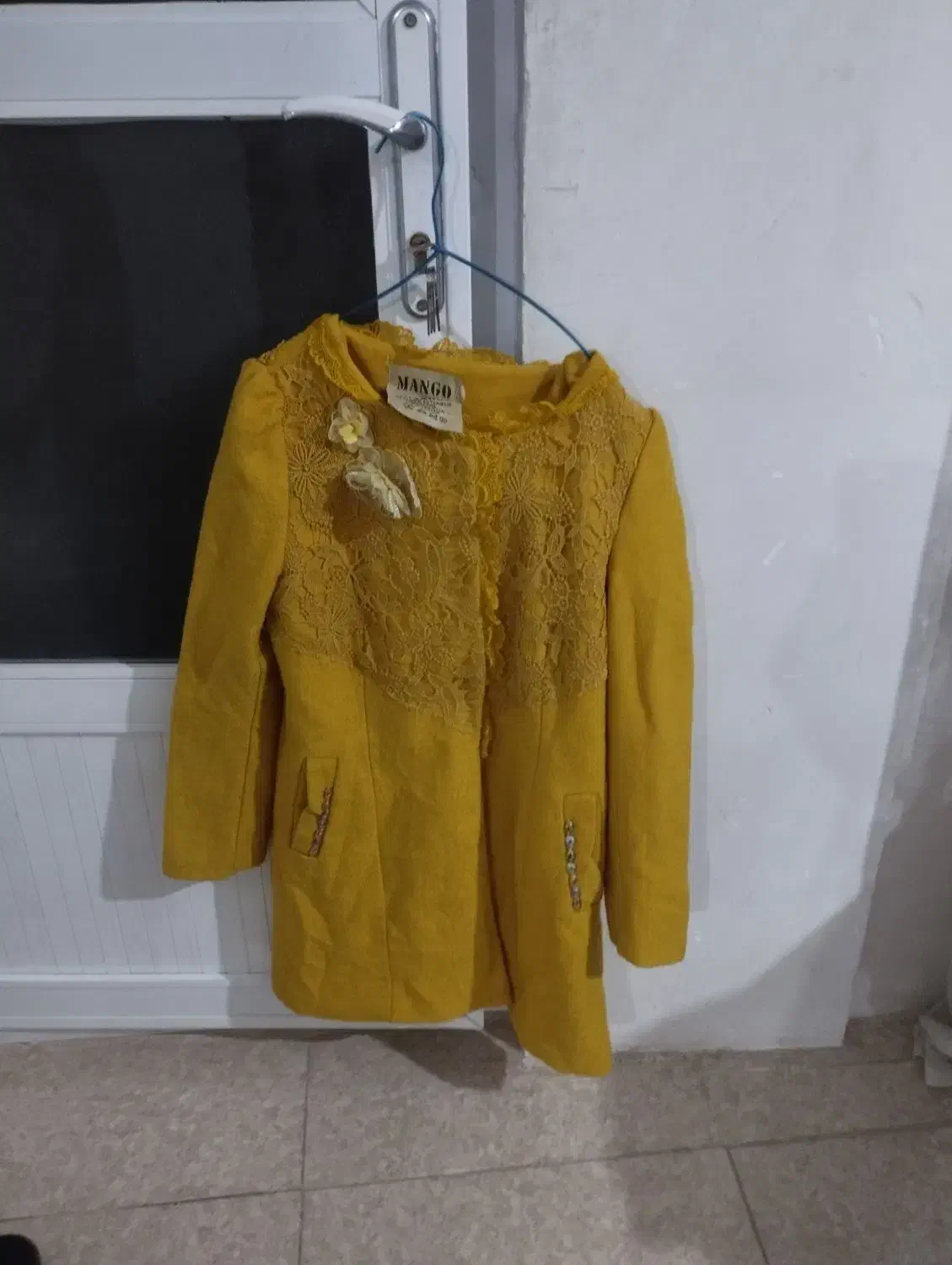 فروش تعدادی پالتو های دخترانه|لباس|قدس, شهرقدس|دیوار