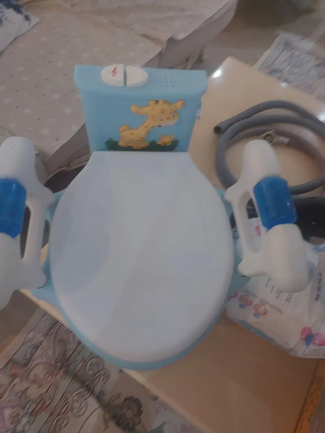 توالت فرنگی همراه با تاپ|اسباب و اثاث بچه|تهران, سازمان آب|دیوار