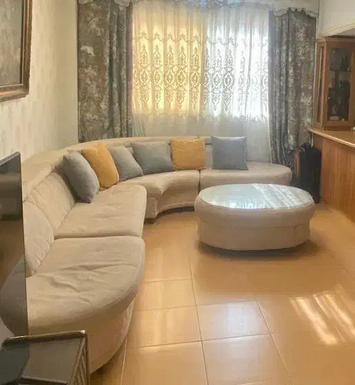 مبل ال کاملا تمیز|مبلمان خانگی و میز عسلی|رشت, توشیبا|دیوار