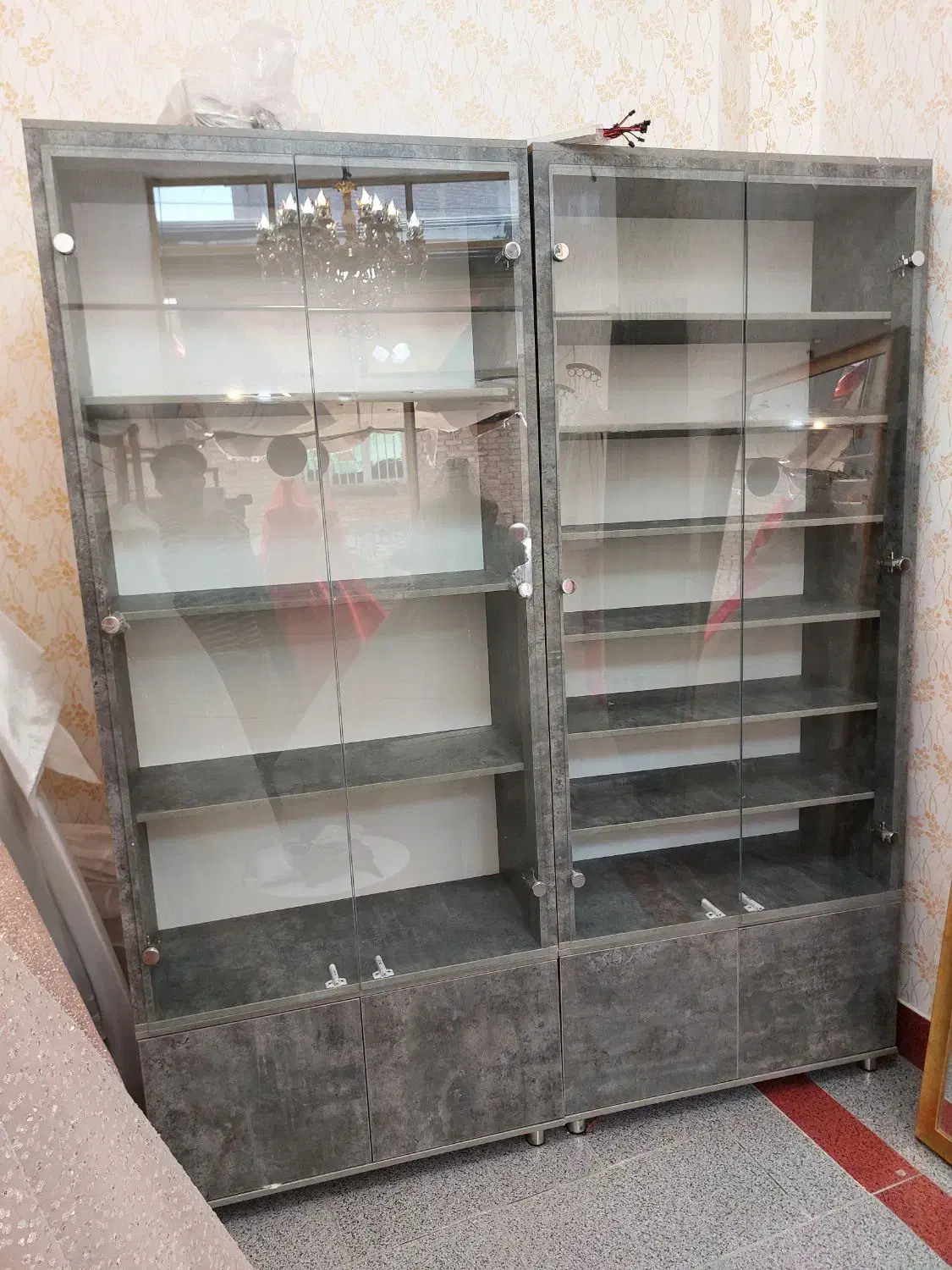 فروش ۳عدد کمد طبقاتی ( نو )درب شیشه ای رنگ طوسی|بوفه، ویترین، کنسول|میاندوآب, |دیوار