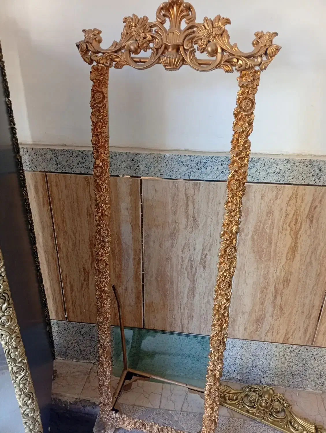 بوفه اینه|بوفه، ویترین، کنسول|زیویه, |دیوار