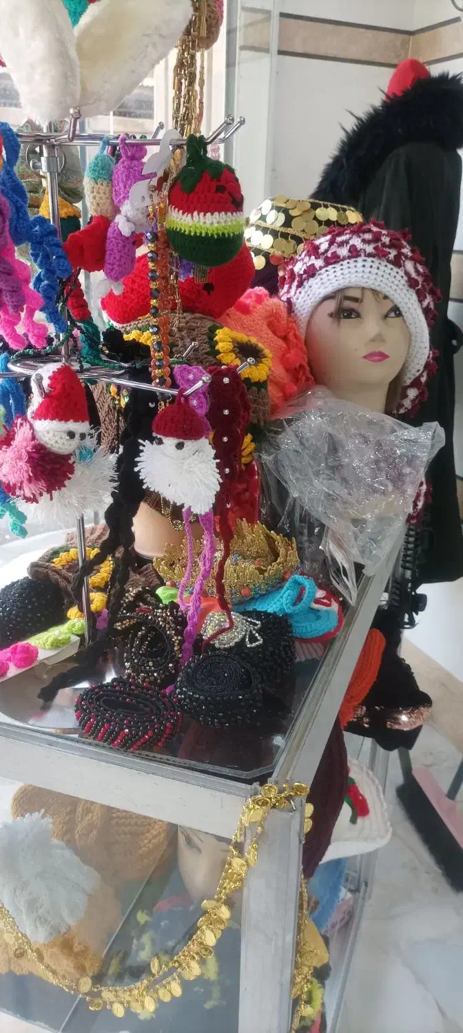 مقداری بافتنی حراج زیر قیمت|لباس|بیلوار, |دیوار