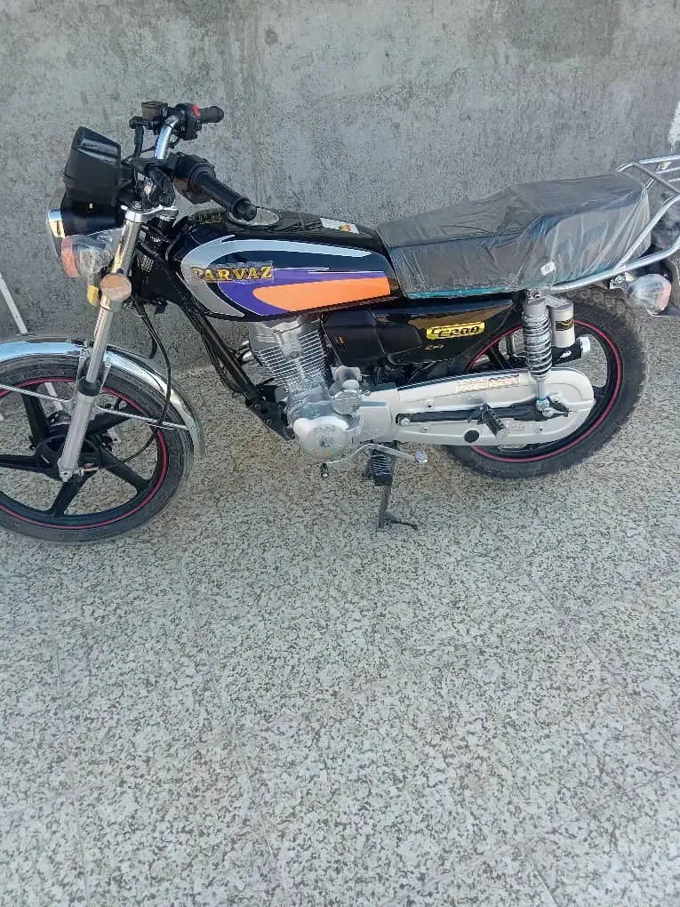 موتور سیکلت 200|موتورسیکلت|رودخانه, |دیوار