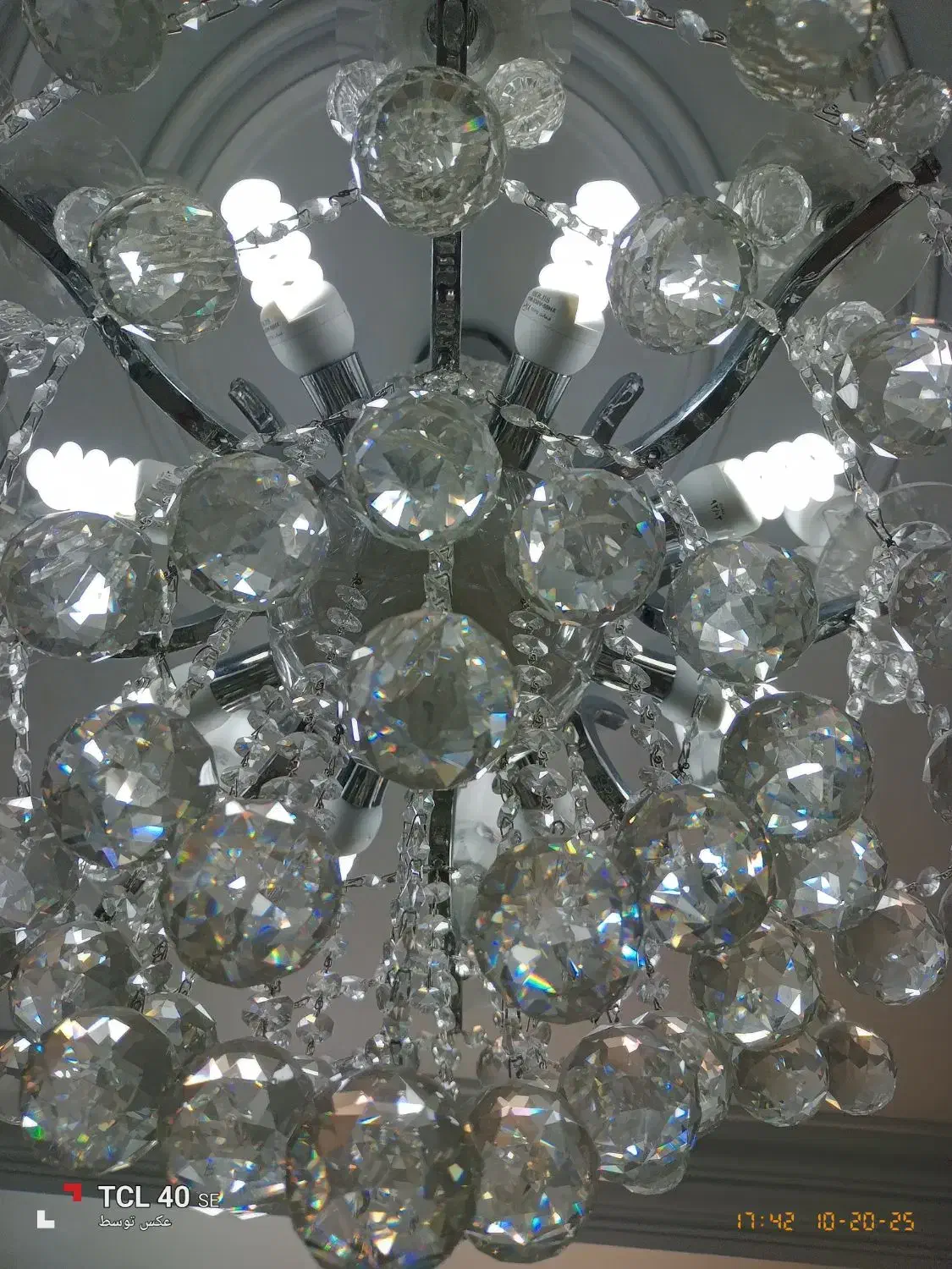 لوستر نقره ای کریستالی جنس برنجی تک|لوستر و چراغ آویز|دماوند, گیلاوند|دیوار