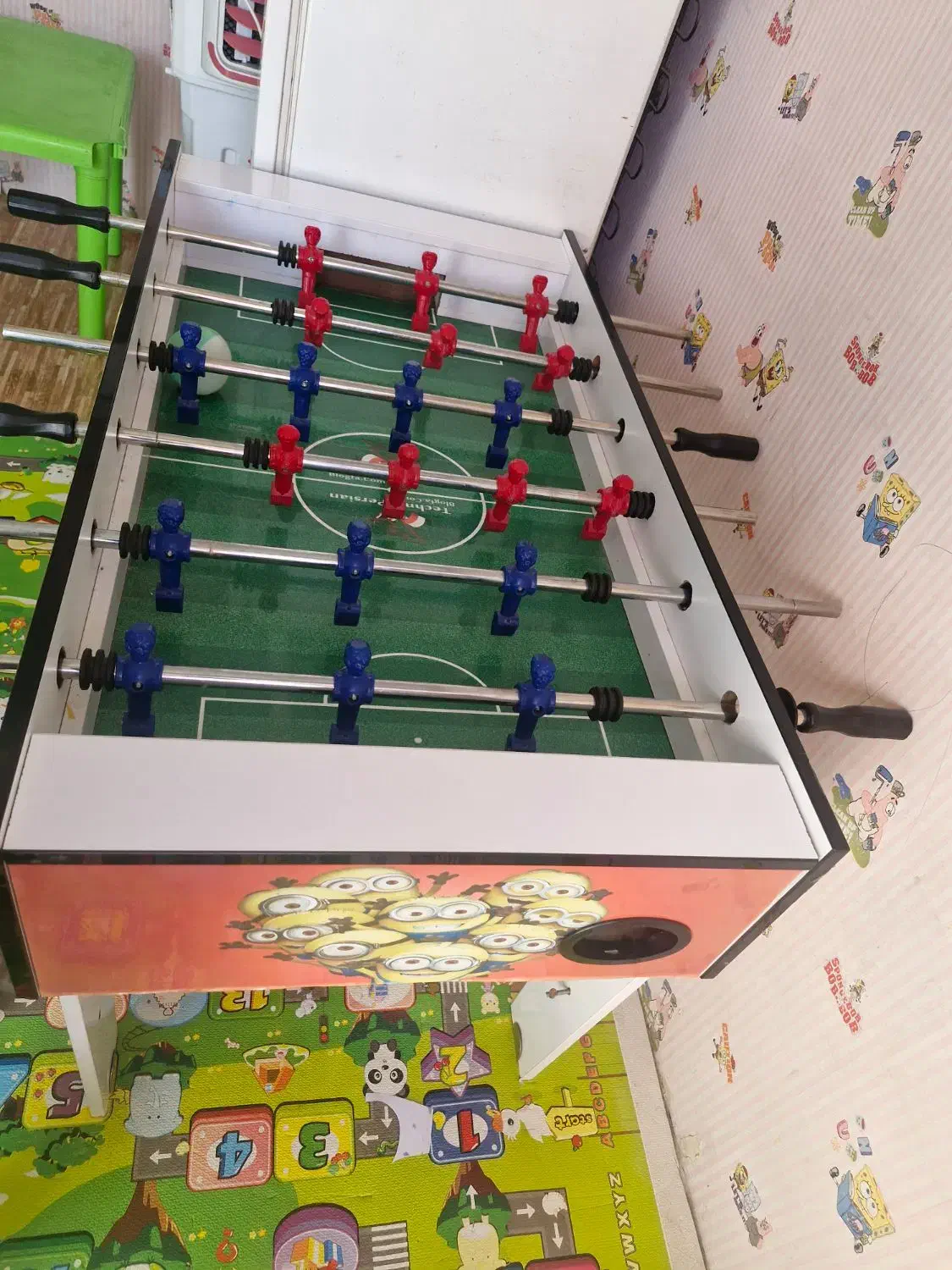 فوتبال دستی ایستاده|اسباببازی بچه|میانه, |دیوار