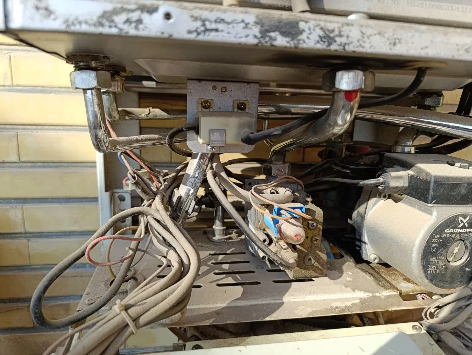 فروش پکیج رادیاتور آبگرمکن|آبگرمکن، پکیج، شوفاژ|فردیس, شهرک وحدت|دیوار