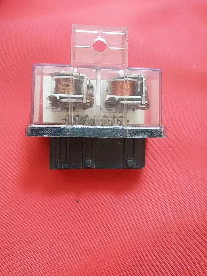 رله بالابر شیشه برای تمامی ماشین ها|قطعات یدکی و لوازم جانبی|کرمان, |دیوار