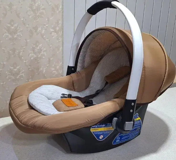 کریر|کالسکه و لوازم جانبی|قم, شهرک مهدیه (مدرس)|دیوار