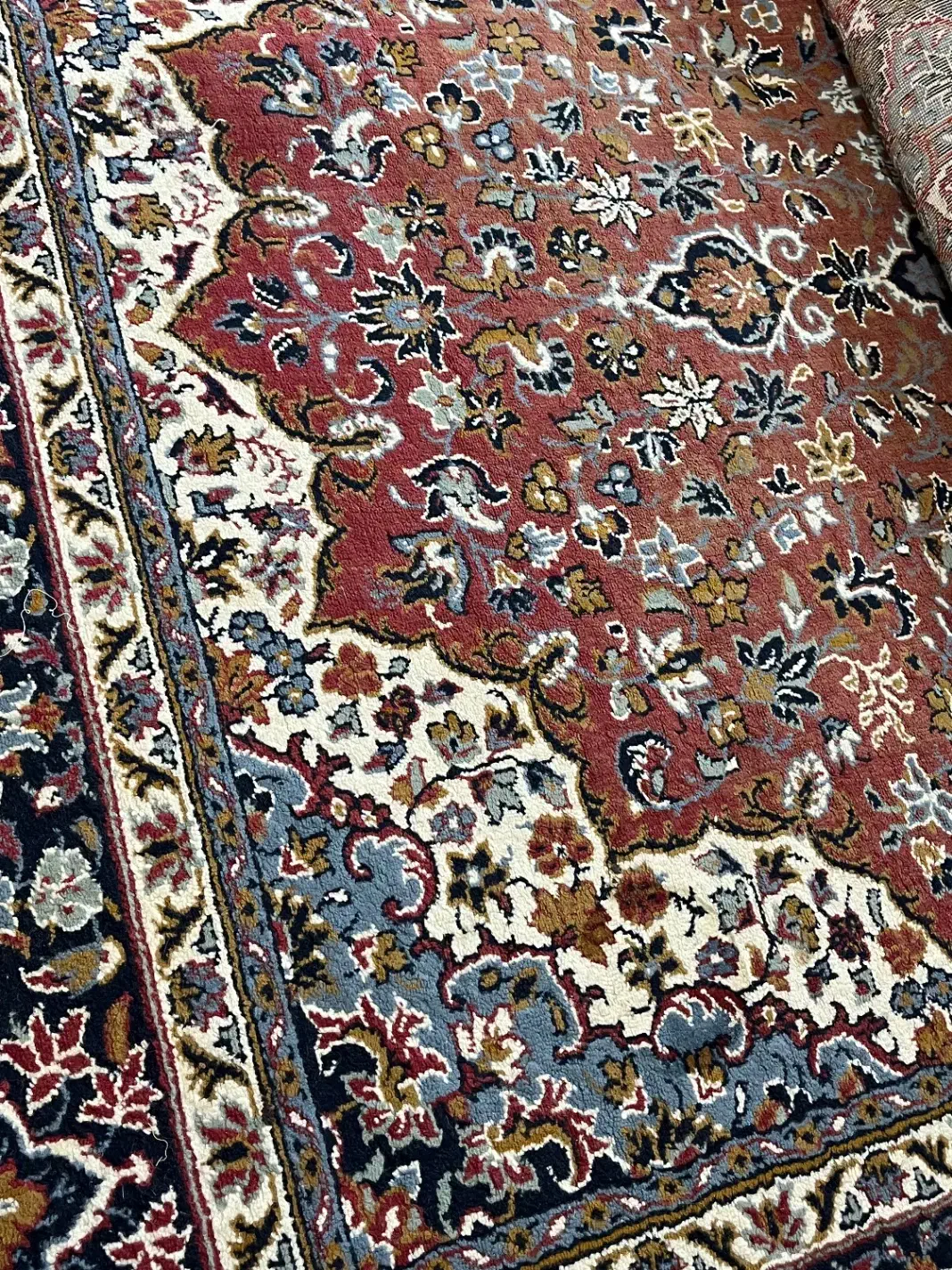 یک جفت فرش ماشینی|فرش|خوی, |دیوار