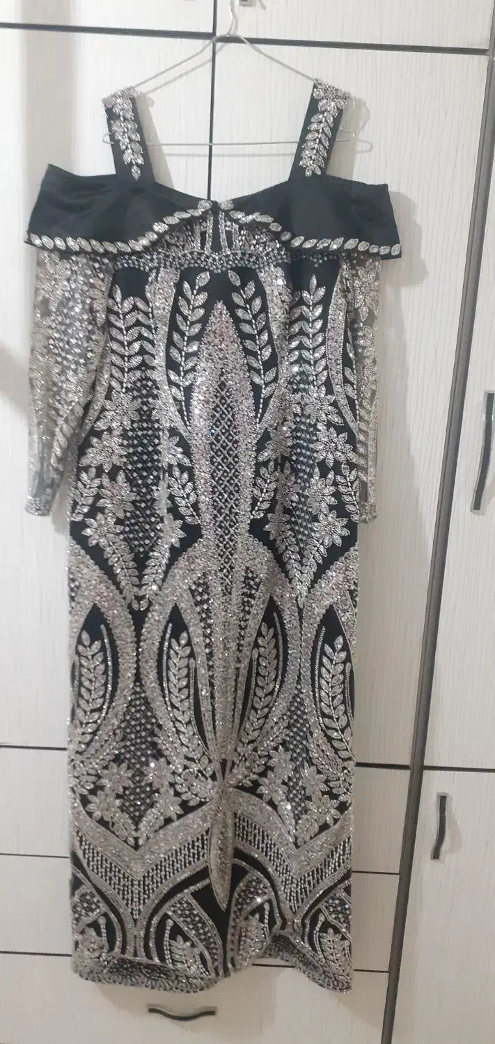 لباس مجلسی|لباس|تبریز, |دیوار