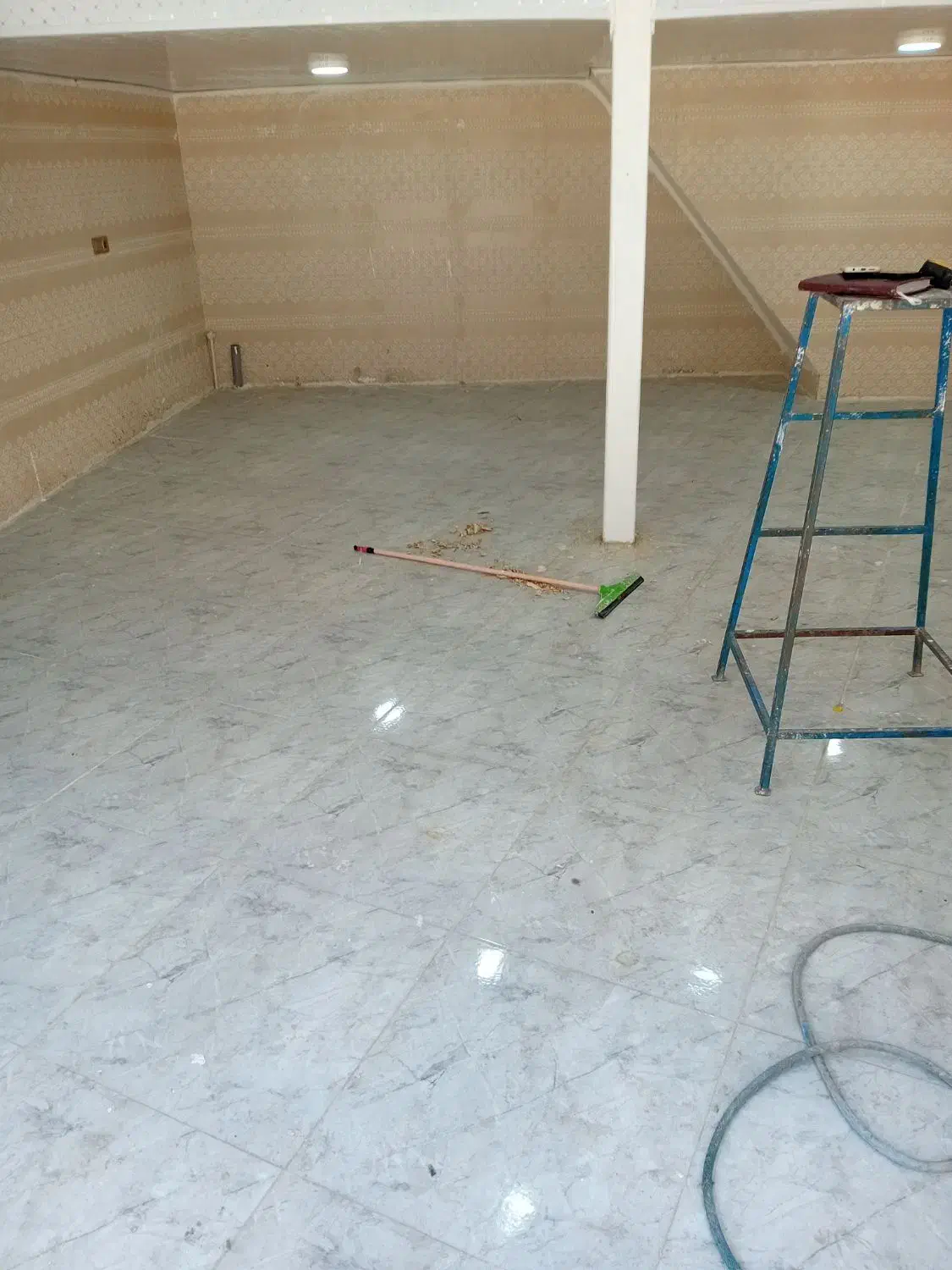 رهن خانه آپارتمان ۴۰ متری ۱ خوابه دربازار|اجارهٔ خانه و ویلا|زنجان, |دیوار