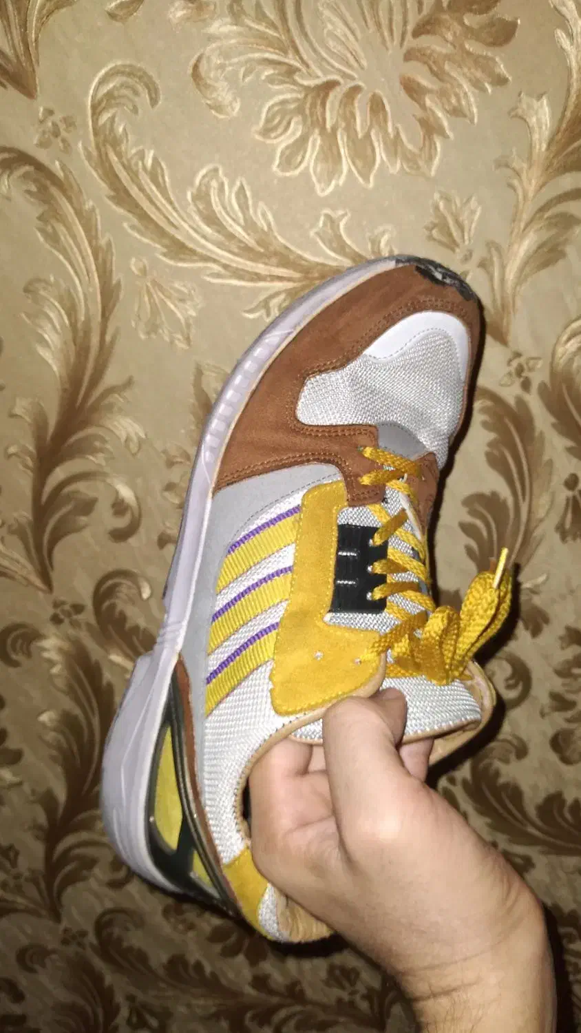 کتونی اورجینال طرح های کپی آدیداس|کیف، کفش، کمربند|پرند, فاز ۴|دیوار