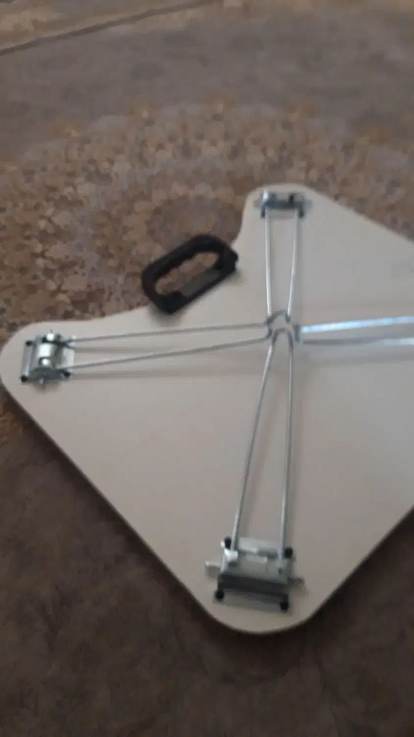 میز تحریر و لب تاب|میز تحریر و کامپیوتر|مشکیندشت, |دیوار