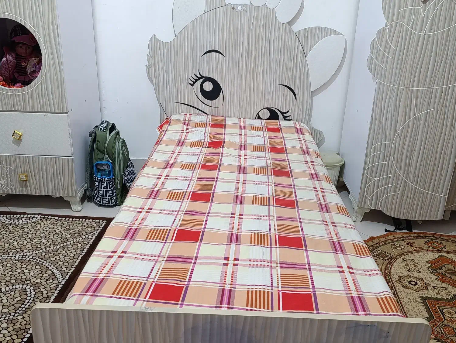 تخت|تخت و سرویس خواب|بیرجند, |دیوار