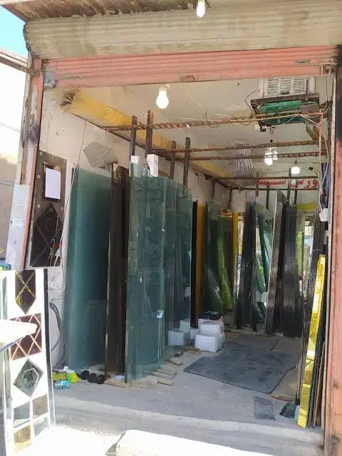 فروش ونصب انواع شیشه های ساختمانی و دوجداره و...|خدمات پیشه و مهارت|زاهدان, |دیوار