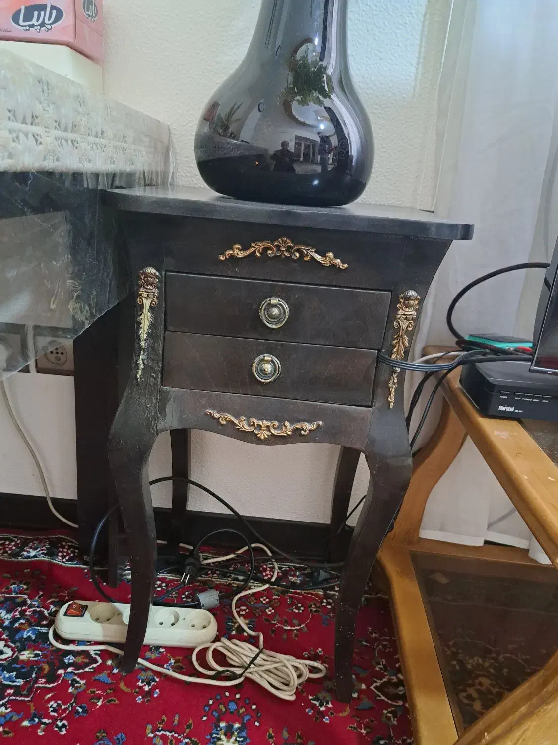 میز تلفن|میز تلفن|شاهین‌شهر, اقبال لاهوری|دیوار