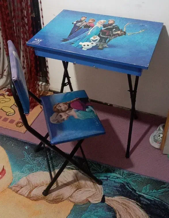 کمد دو تیکه و میز تحریر در حد نو سالم و تمیز|جاکفشی، کمد، دراور|پاکدشت, پاکدشت (مامازند)|دیوار