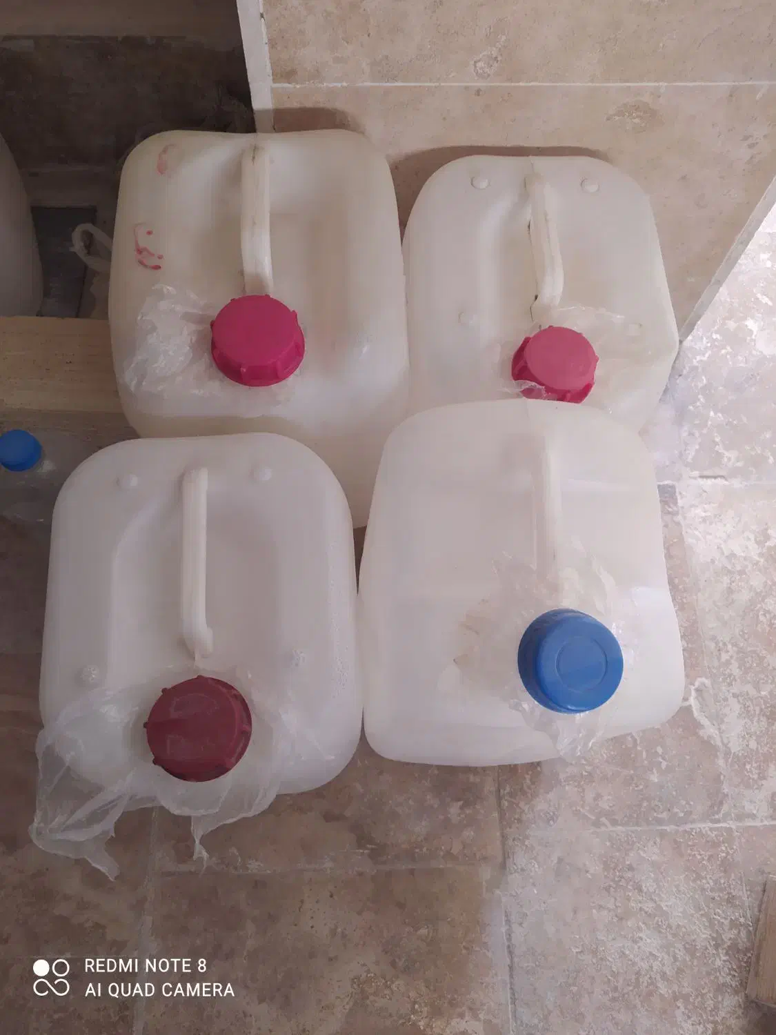 گالن ۲۰ لیتری|ظروف نگهدارنده، پلاستیکی، یکبارمصرف|چابهار, |دیوار