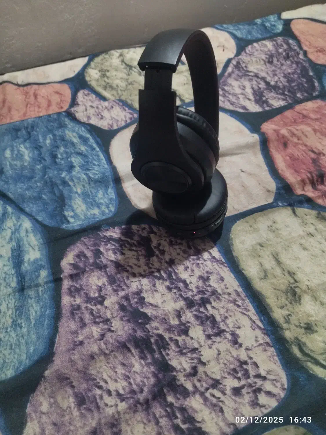 یک عدد هدفن  b39|لوازم جانبی موبایل و تبلت|مسجد سلیمان, |دیوار