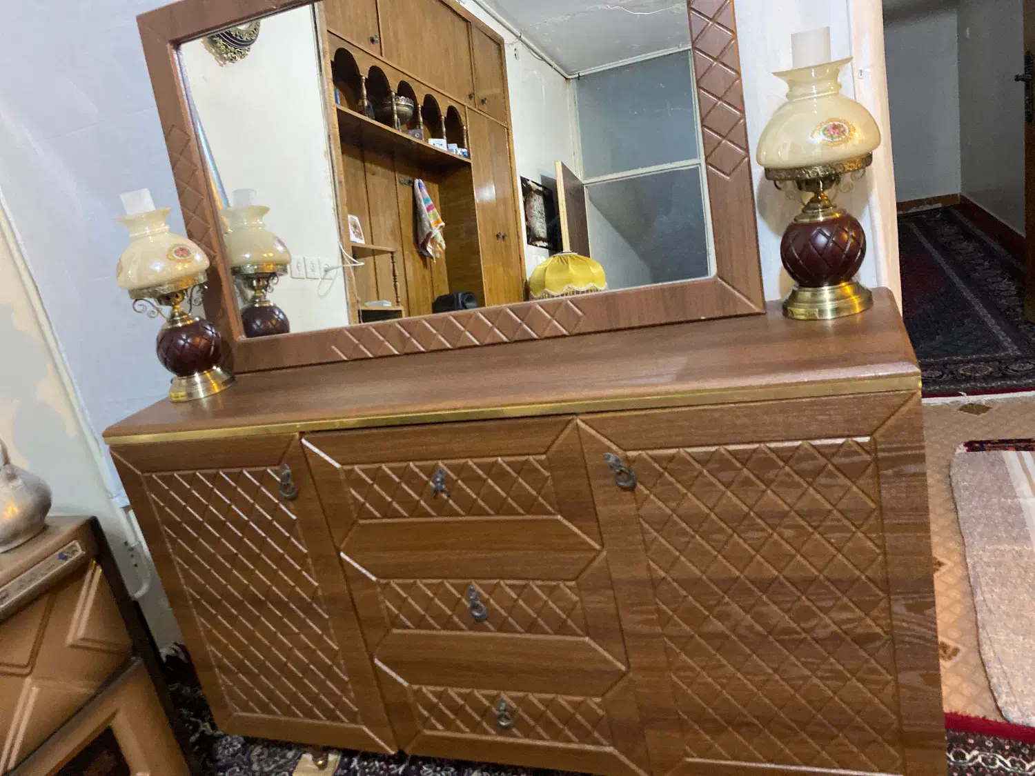 کنسول و آیینه|بوفه، ویترین، کنسول|بروجرد, |دیوار