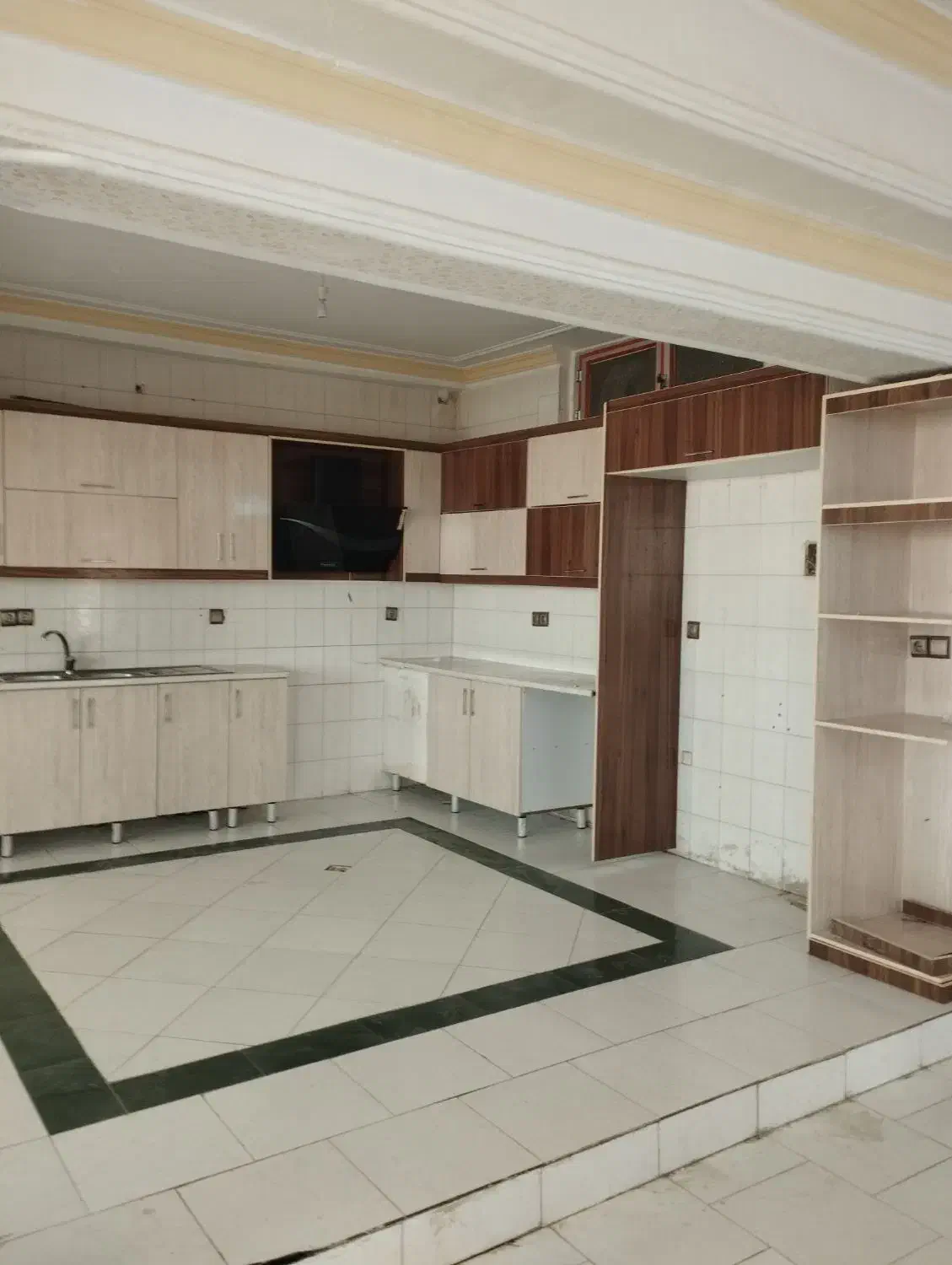 واحد طبقه دوم حاشیه طالقانی 40|اجارهٔ آپارتمان|زابل, |دیوار