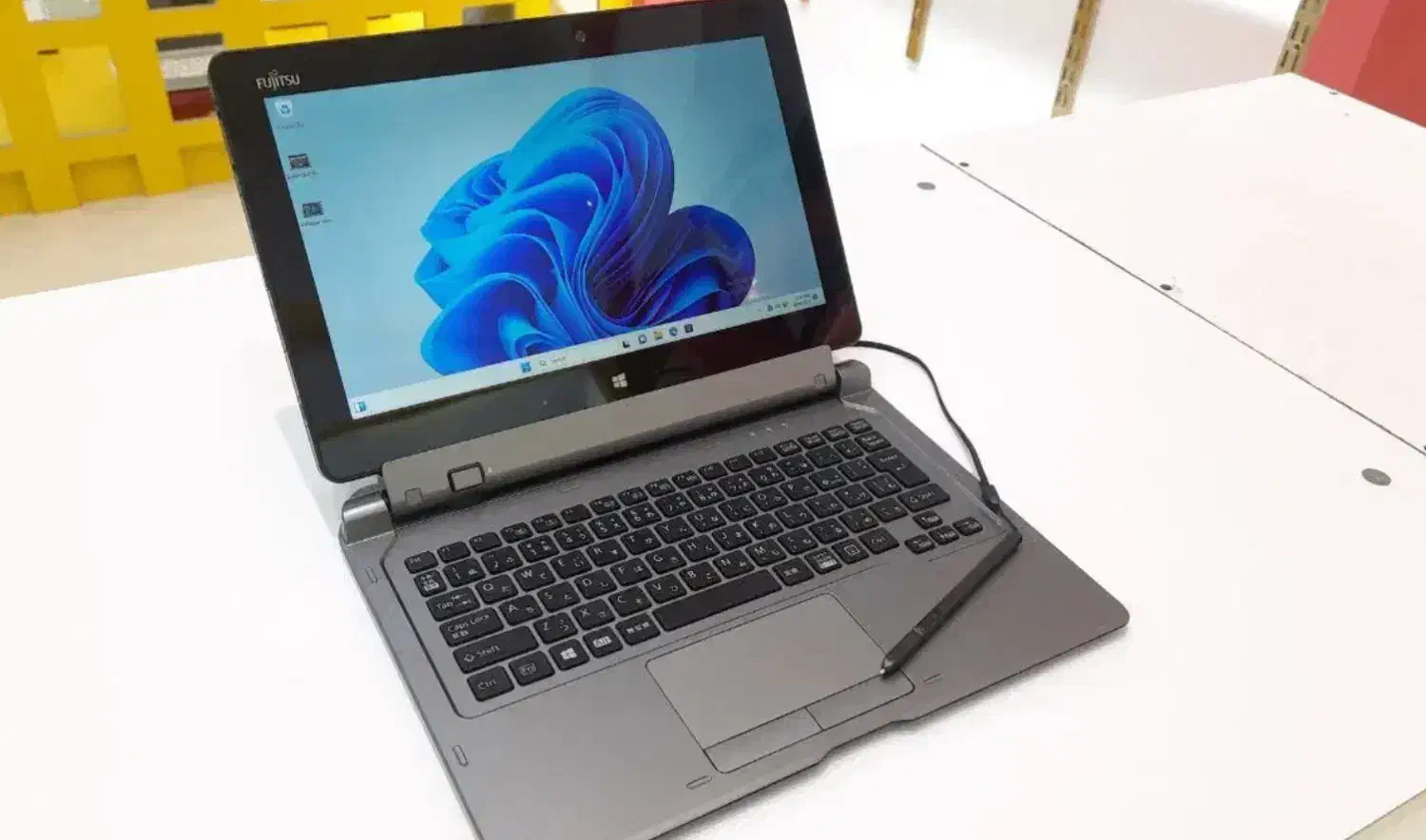 لپتاب ویندوزی فوجیتسو ۱۲ اینچ اصل ژاپن نسل ده فول|رایانه همراه|تهران, سنائی|دیوار