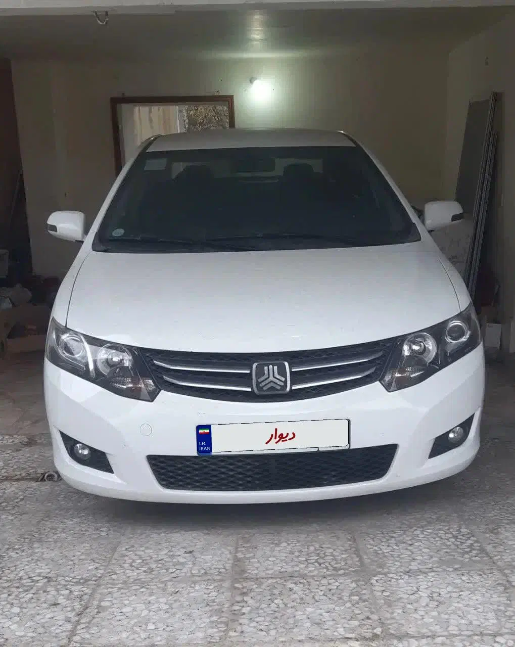 آریو ۹۸ دنده ای موتور بزرگ در حد صفر|خودرو سواری و وانت|تهران, تهرانپارس غربی|دیوار