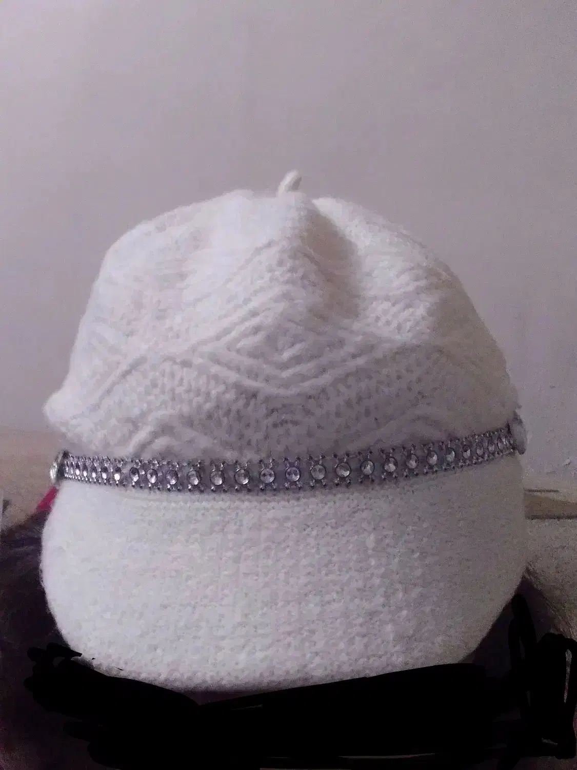 کلاه وشال...|لباس|اهواز, منبع اب|دیوار