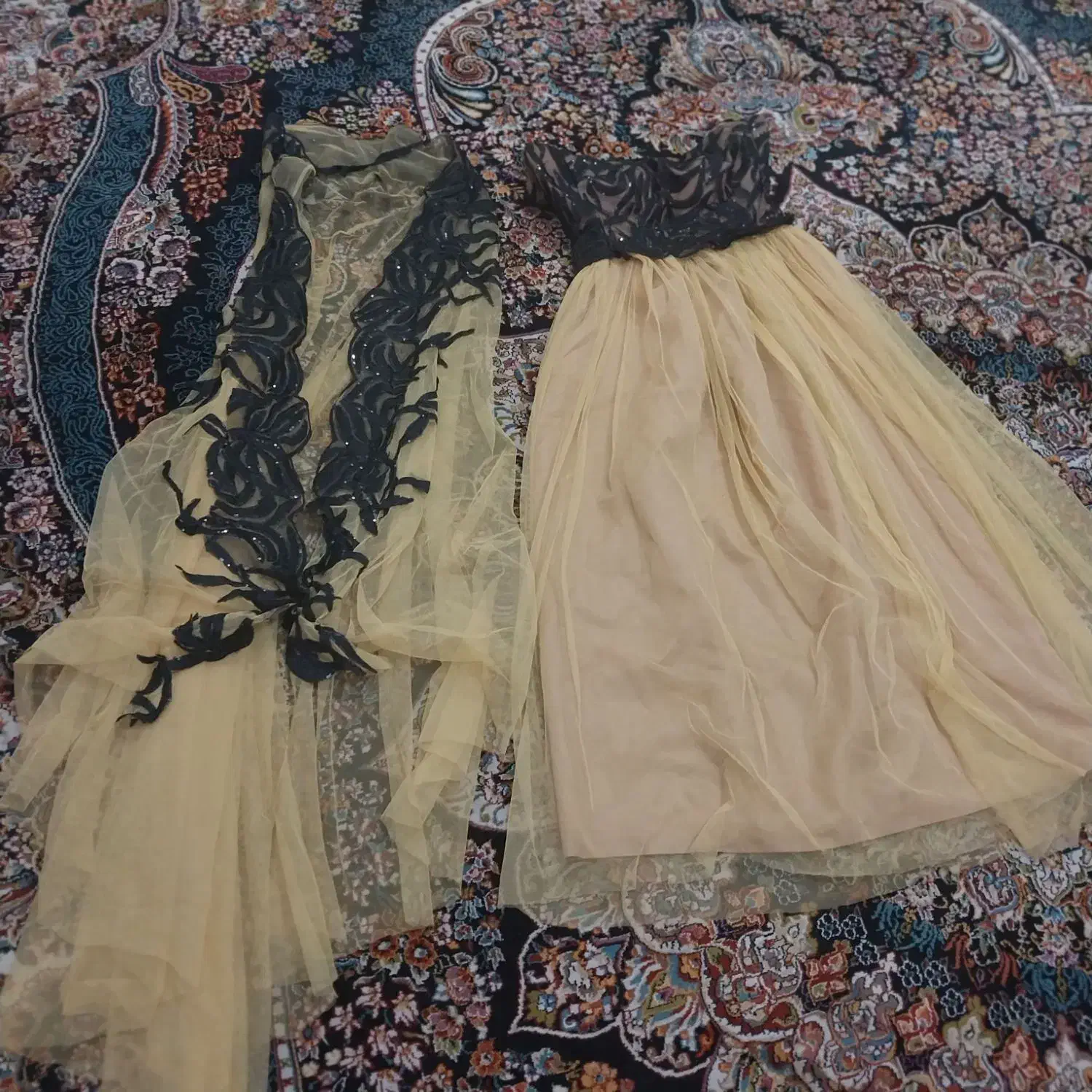 حراج باورنکردنی لباس مجلسی|لباس|نجفآباد, شهید بهشتی|دیوار