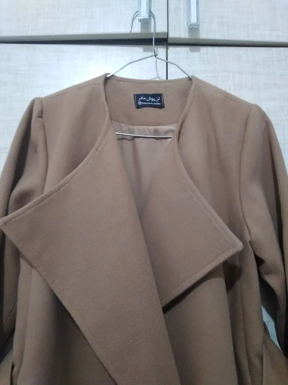 پالتو فوتر رنگ شتری|لباس|صومعه‌سرا, |دیوار