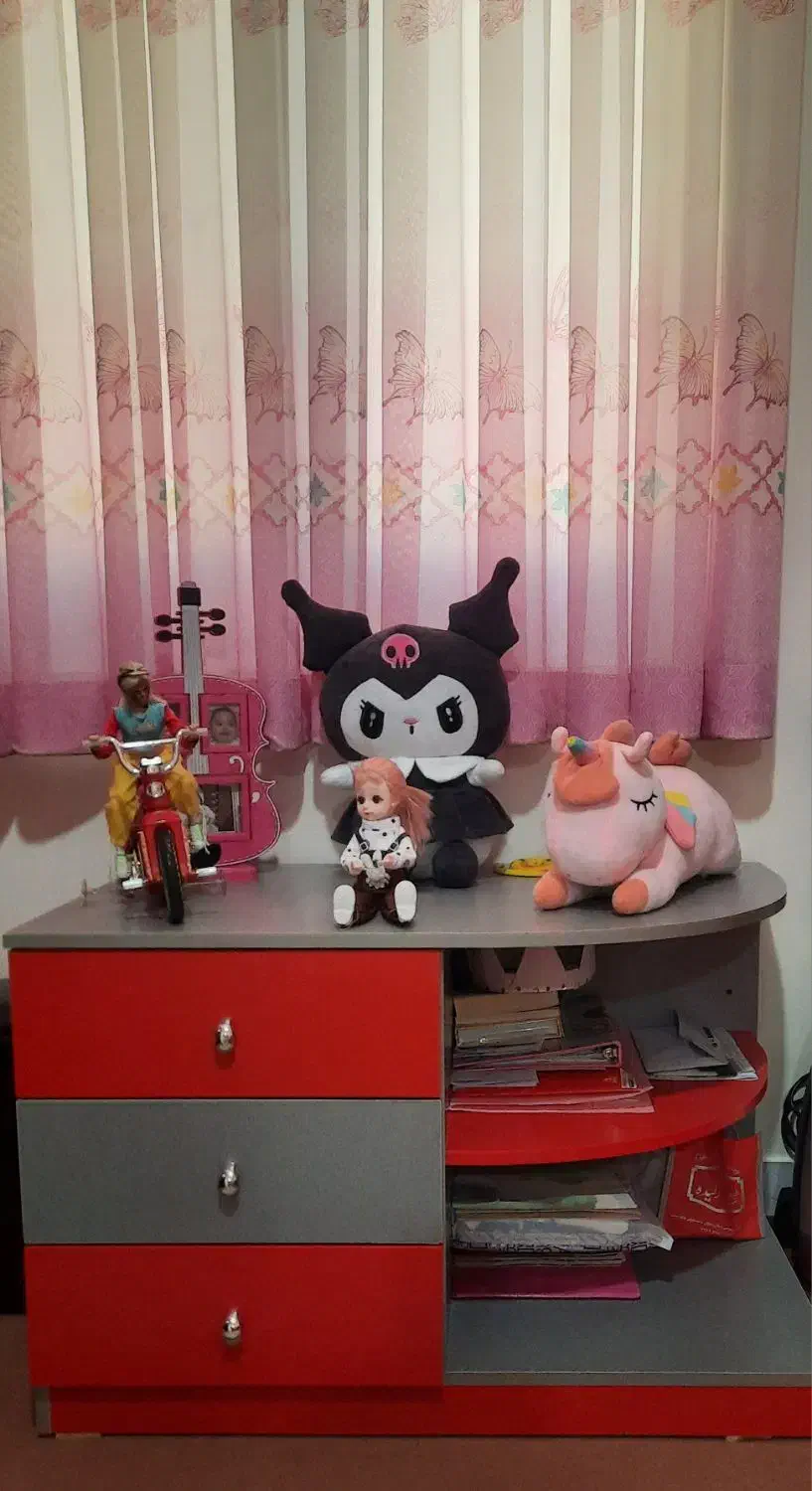 تخت،کمد،ویترین،فرش،پرده|تخت و سرویس خواب|قزوین, |دیوار