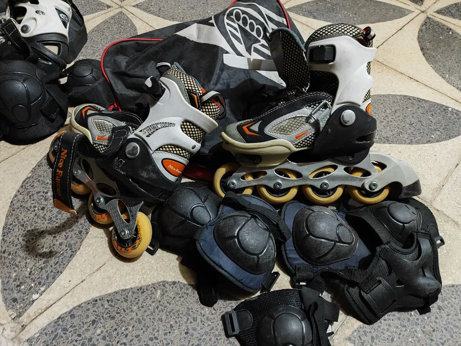 اسکیت با وسیله های امنیتی (زانو بند و آرنج بند)|دوچرخه، اسکیت، اسکوتر|شیراز, کوشک میدان|دیوار