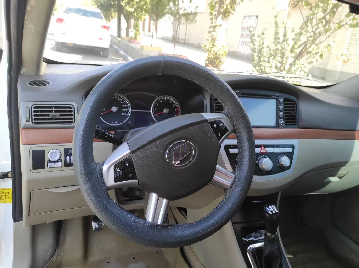 فروش یکدستگاه خودرو لیفان ۶۲۰|خودرو سواری و وانت|ایلام, |دیوار