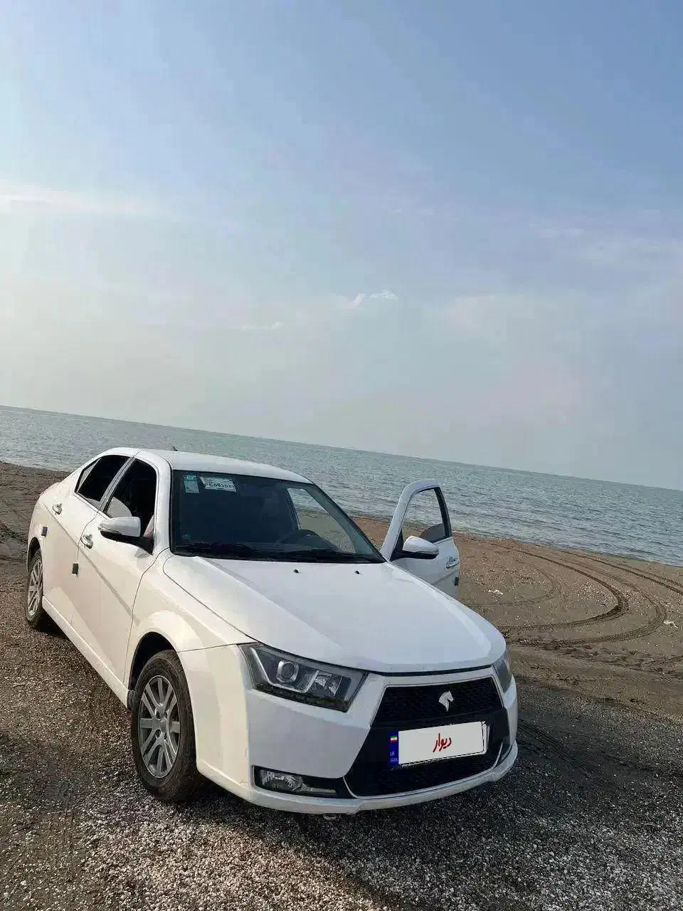 دنا پلاس 402 سفید5 دنده در حد|خودرو سواری و وانت|کرمانشاه, |دیوار