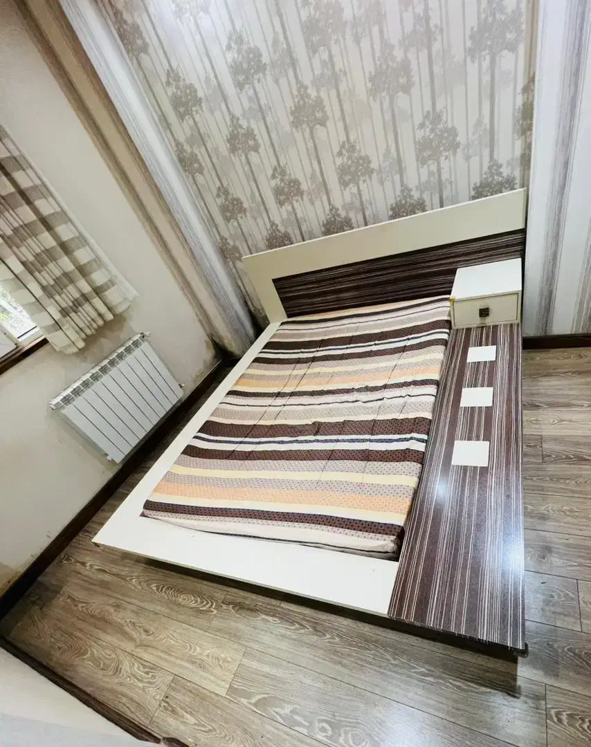 تخت خواب دو نفره|تخت و سرویس خواب|رشت, گلسار|دیوار