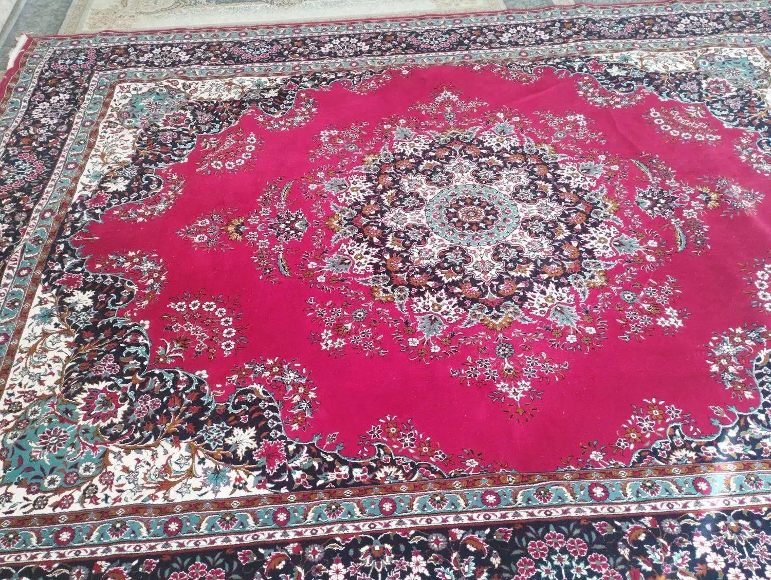 فرش ۳/۴|فرش|نیشابور, بنیاد شهید|دیوار