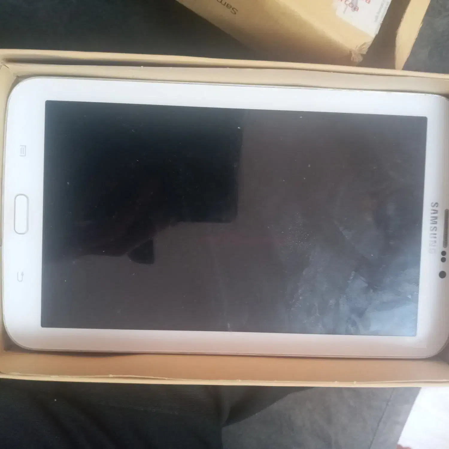 تبلت سالم|تبلت|لولمان, |دیوار