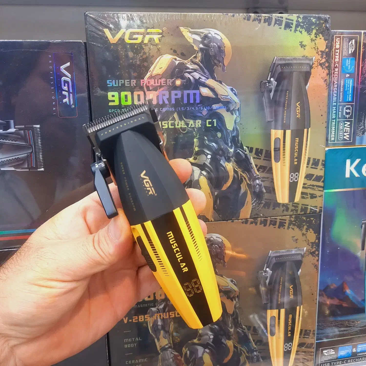 حجم زن ۲۷۰ وی جی ار ریش تراش کلیپر ۲۸۳ماشین اصلاح|آرایشی، بهداشتی، درمانی|مشهد, سپاد|دیوار