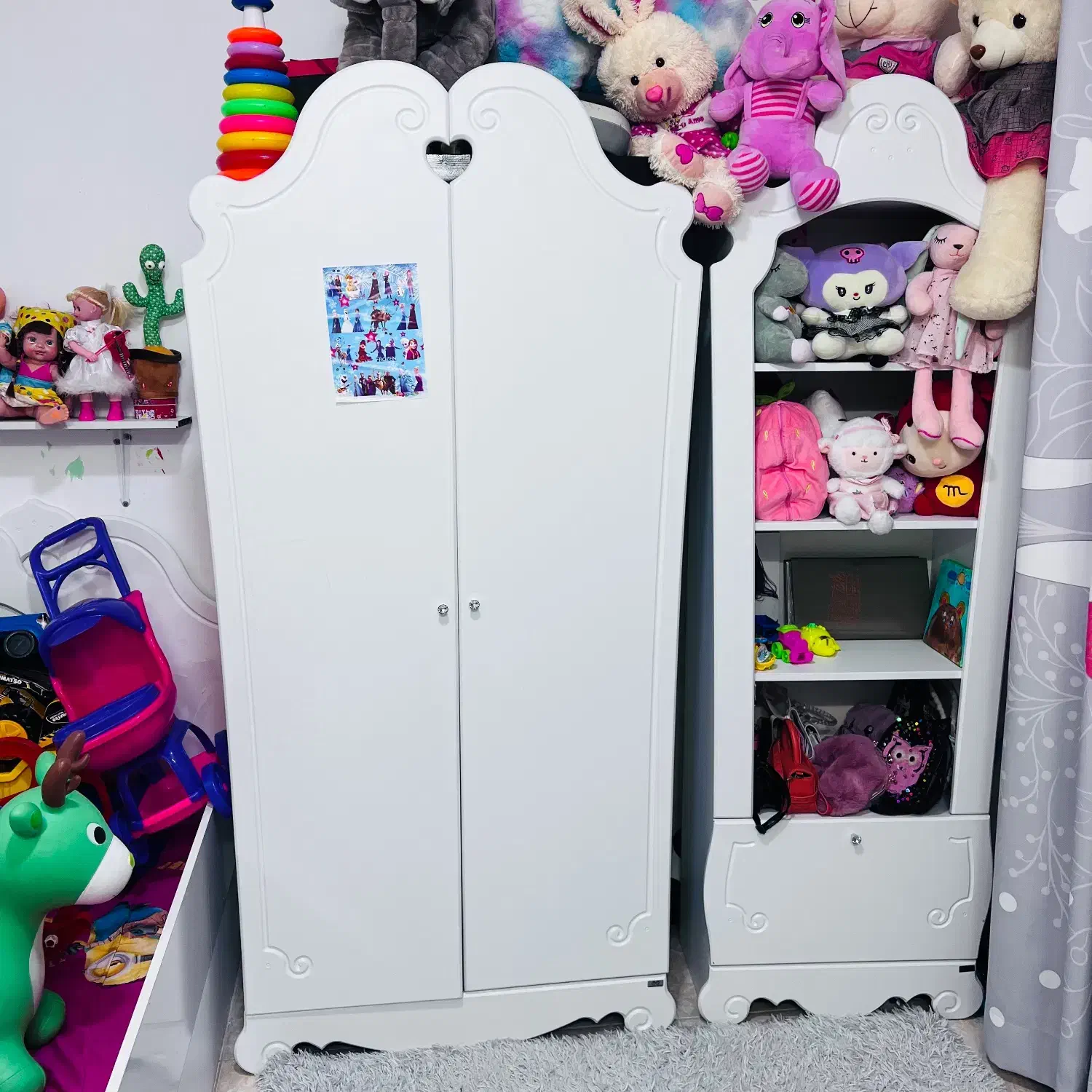 تختخواب و میز آرایش و کمد عروسک و کمد لباس|تخت و سرویس خواب|دابودشت, |دیوار