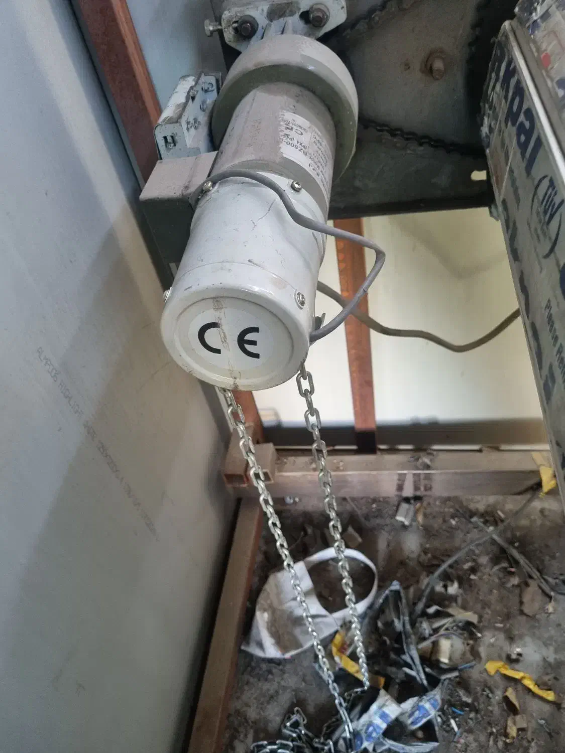 تعمیرات و نصب کرکره برقی و جک پارکینگ شبانه روزی|خدمات پیشه و مهارت|تهران, صادقیه|دیوار